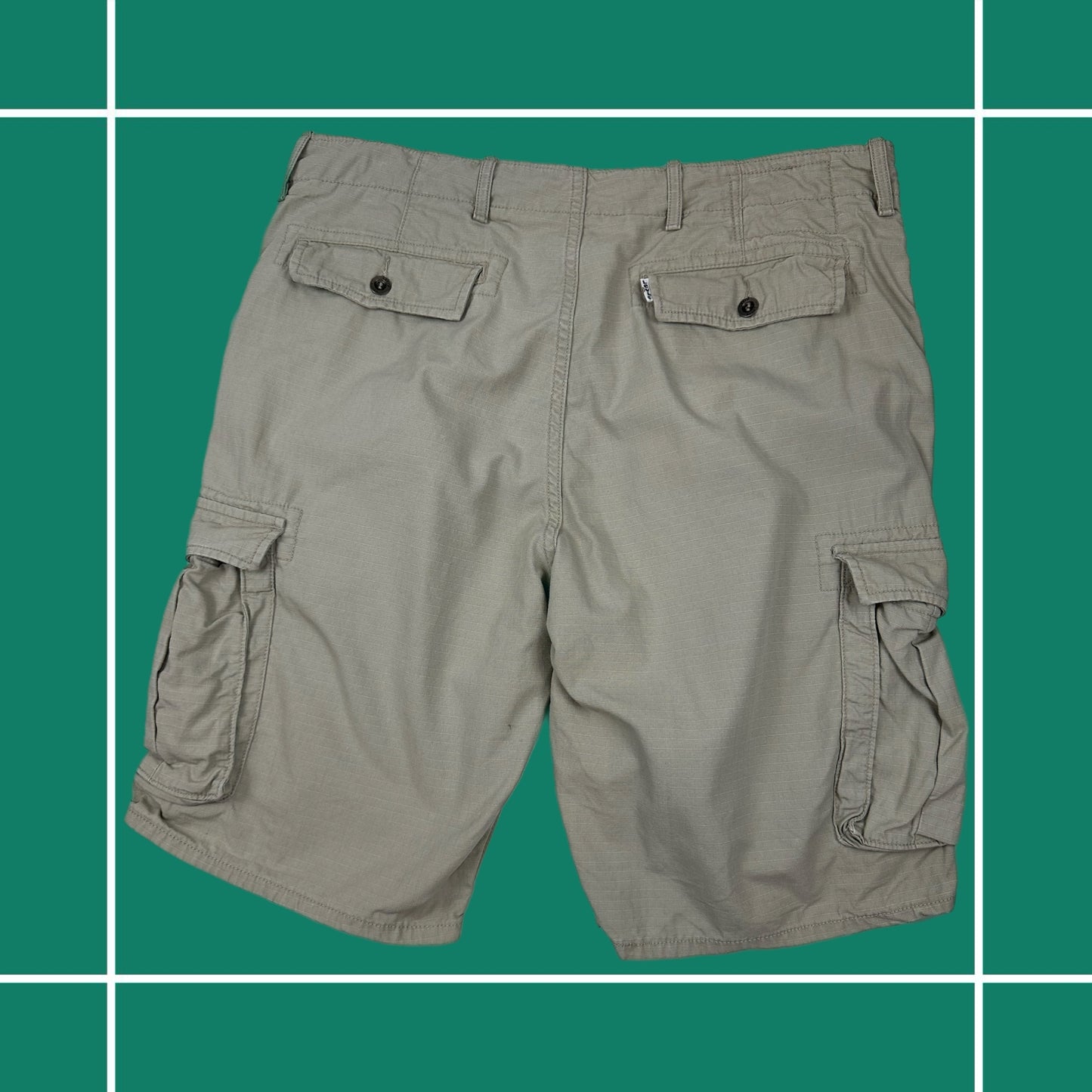 Vintage Levi’s Cargo Shorts