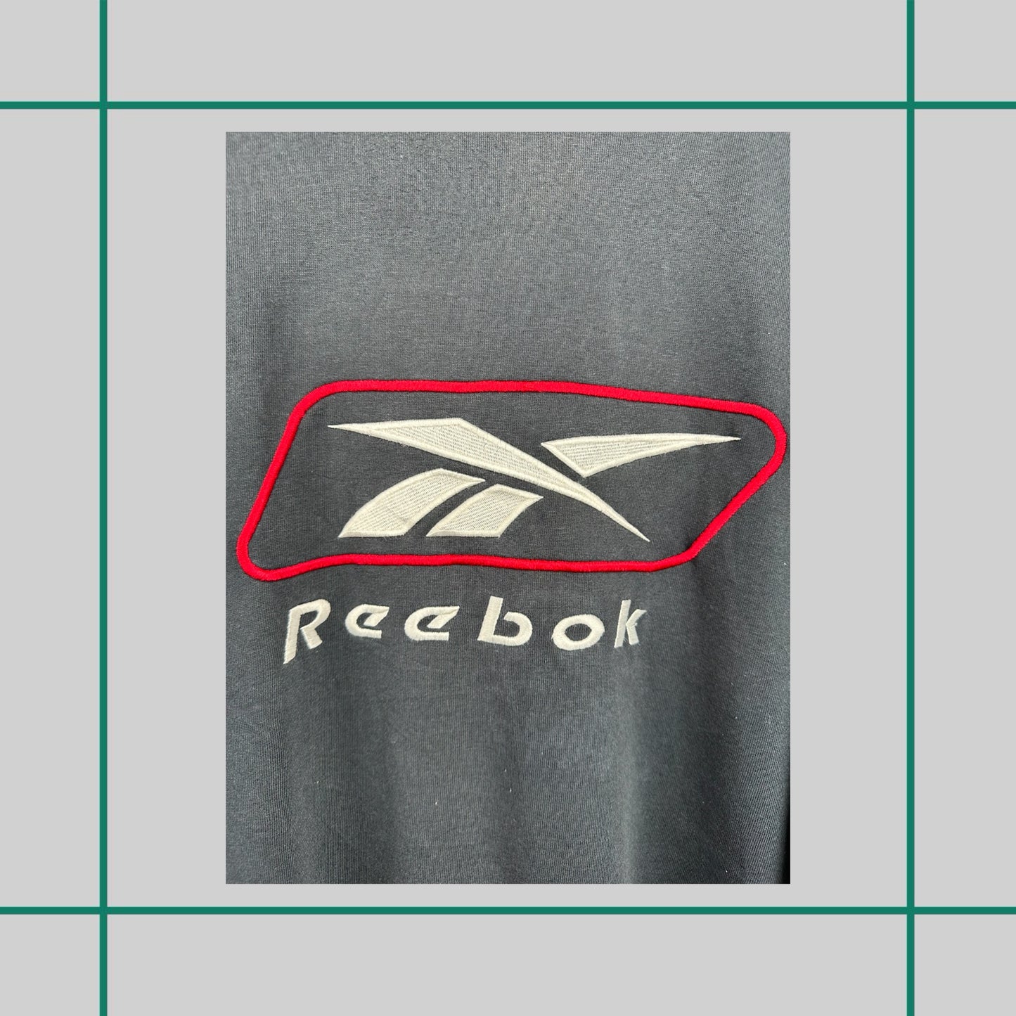 Vintage 00's Reebok Embroidered Logo Crewneck