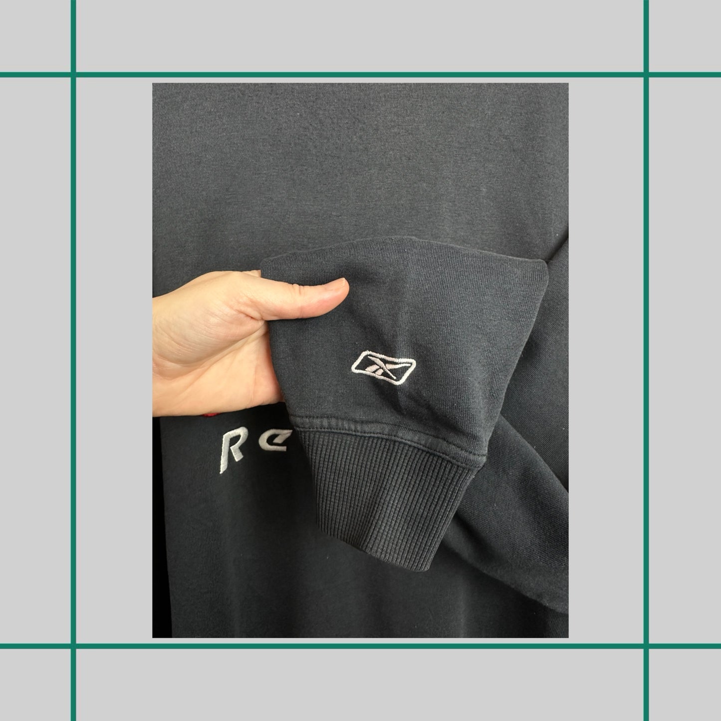 Vintage 00's Reebok Embroidered Logo Crewneck