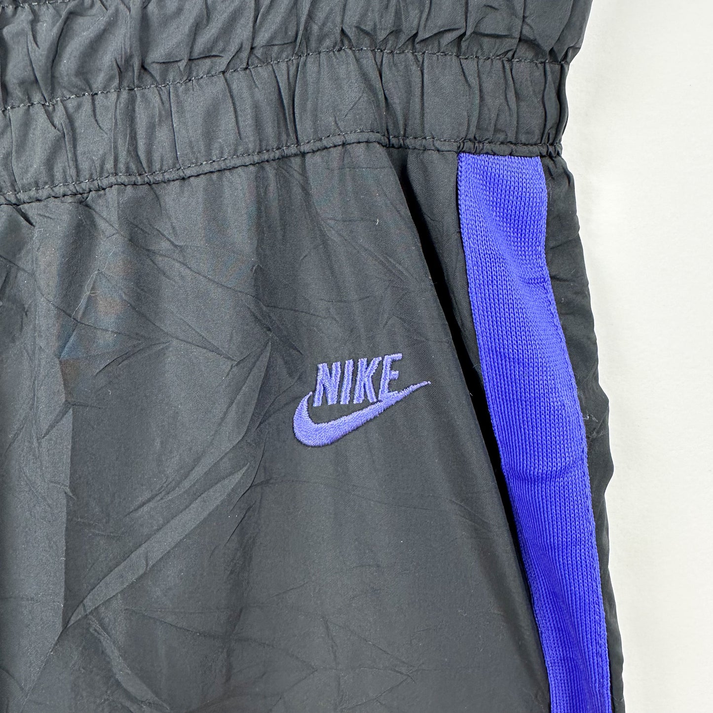 Vintage 00's Nike Black Nylon Track Pants - L