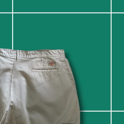 Vintage Dickies Beige Cargo Shorts