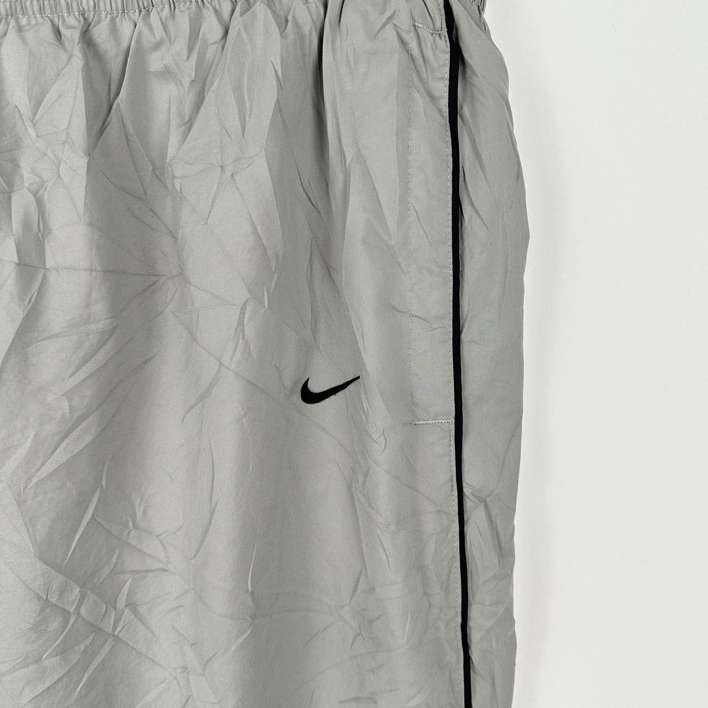 Vintage 00's Nike Grey Nylon Track Pants - XL