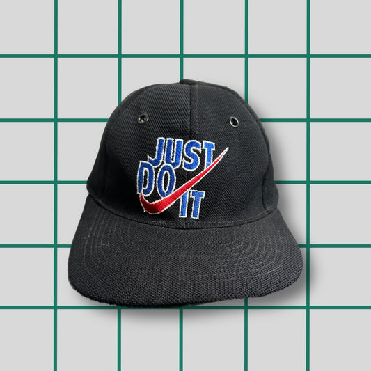 Vintage Nike ‘Just Do It’ Embroidered Hat