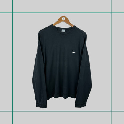 Vintage 00's Nike Long Sleeve Tee