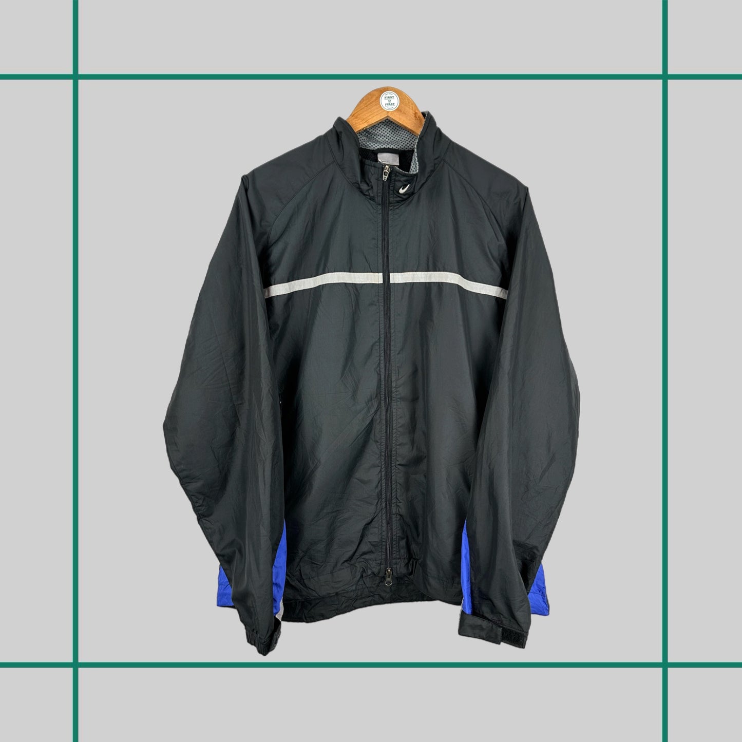 Vintage 00’s Nike Swoosh Windbreaker