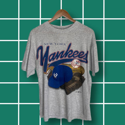 Vintage 1997 NY Yankees Tee